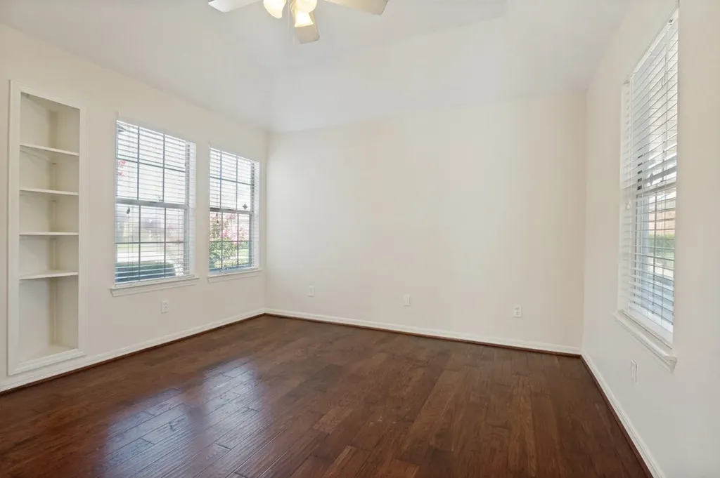 18131 Whispering Gables Lane Dallas TX 75287