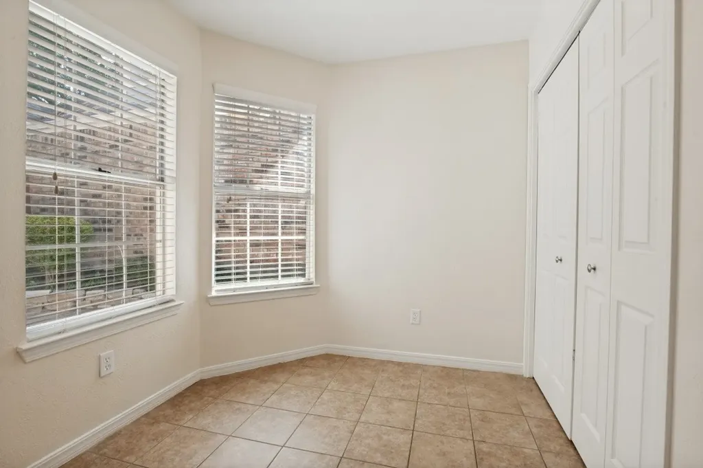 18131 Whispering Gables Lane Dallas TX 75287