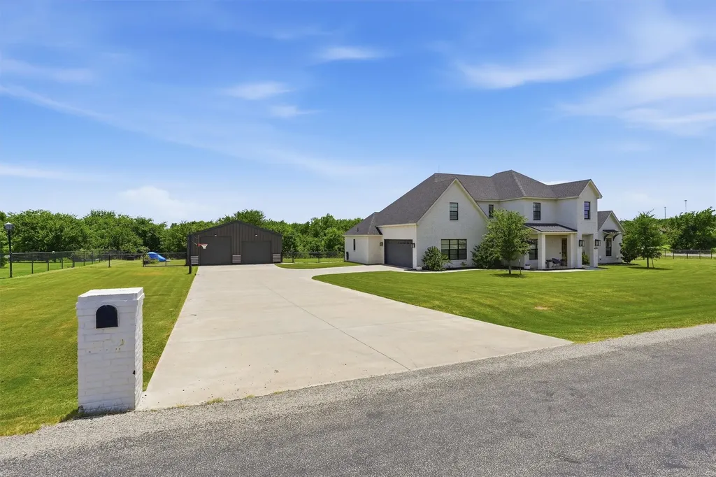 6305 Ursa Way Godley TX 76044