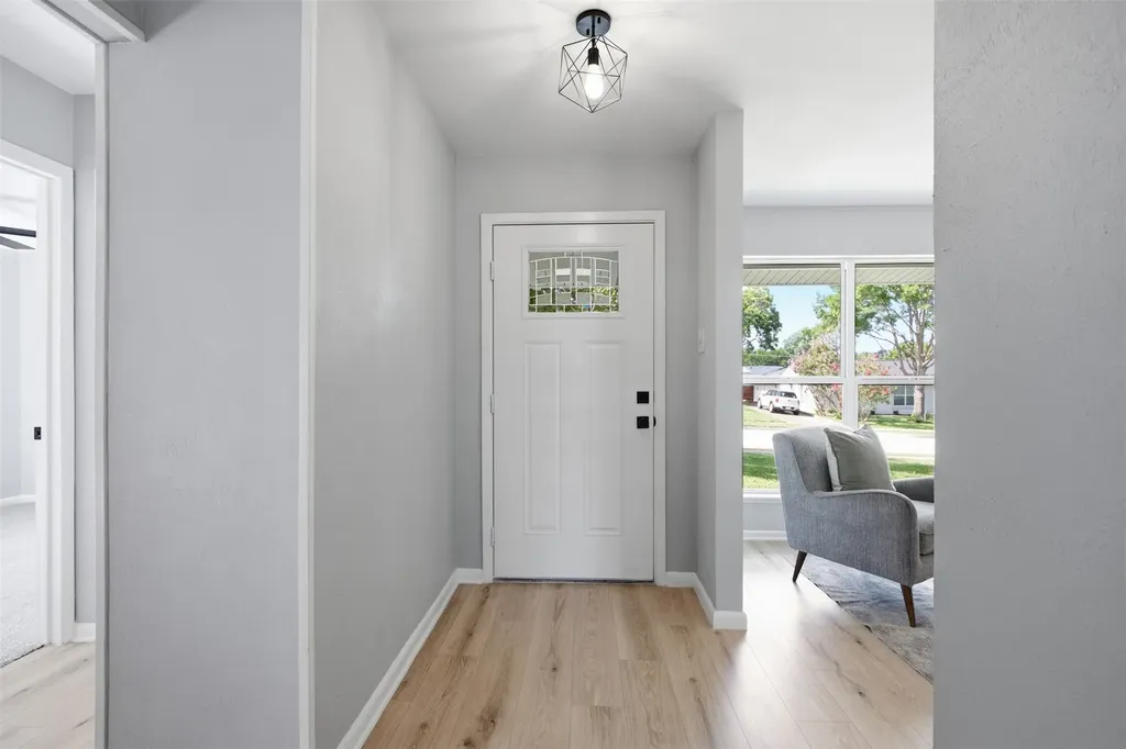 3543 Cloverdale Lane Farmers Branch TX 75234