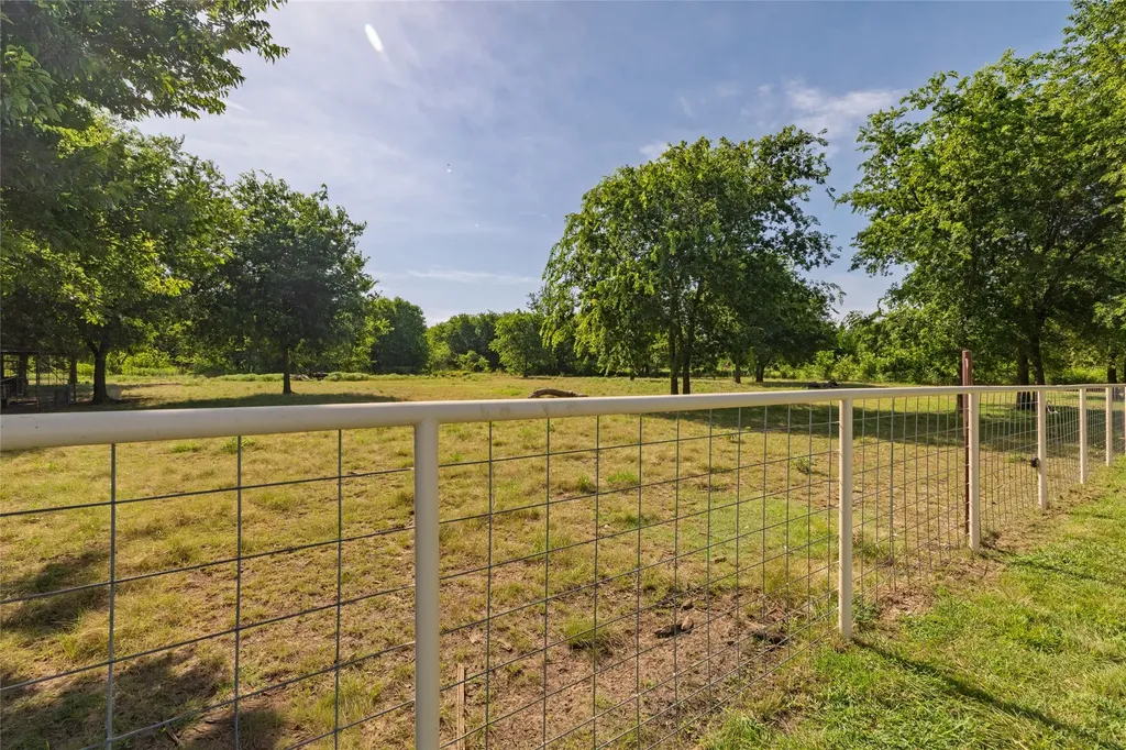 6388 Fm 2071 Gainesville TX 76240