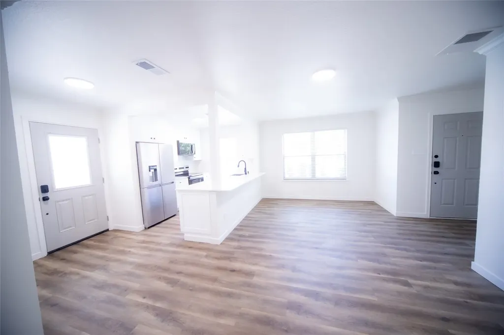 3233 S University Drive Fort Worth TX 76109