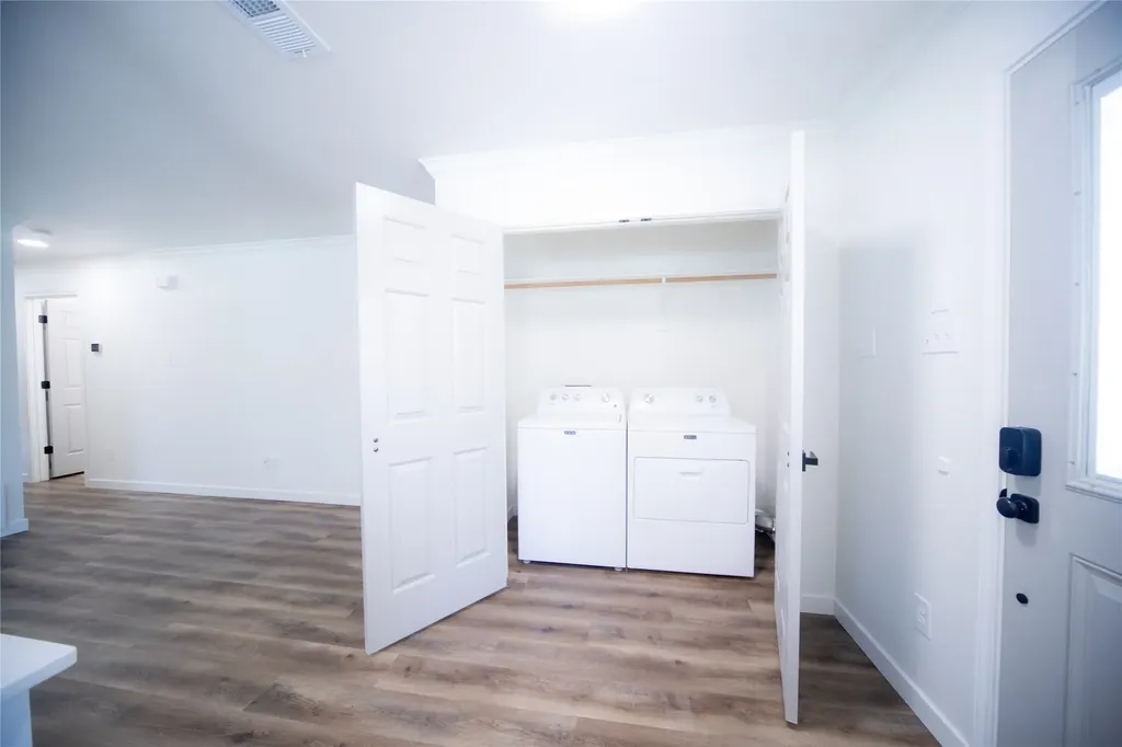 3233 S University Drive Fort Worth TX 76109
