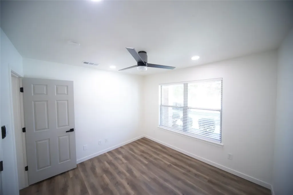 3233 S University Drive Fort Worth TX 76109
