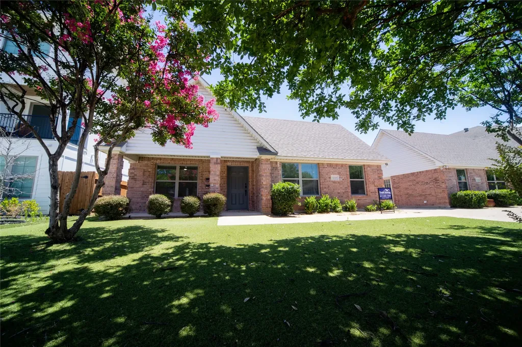 3233 S University Drive Fort Worth TX 76109
