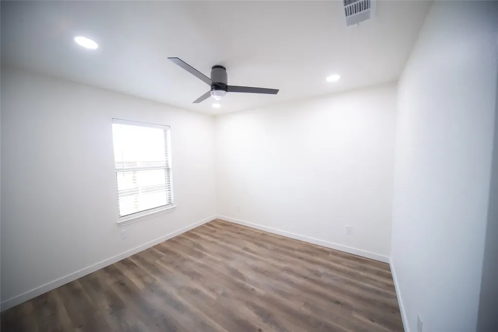 3233 S University Drive Fort Worth TX 76109
