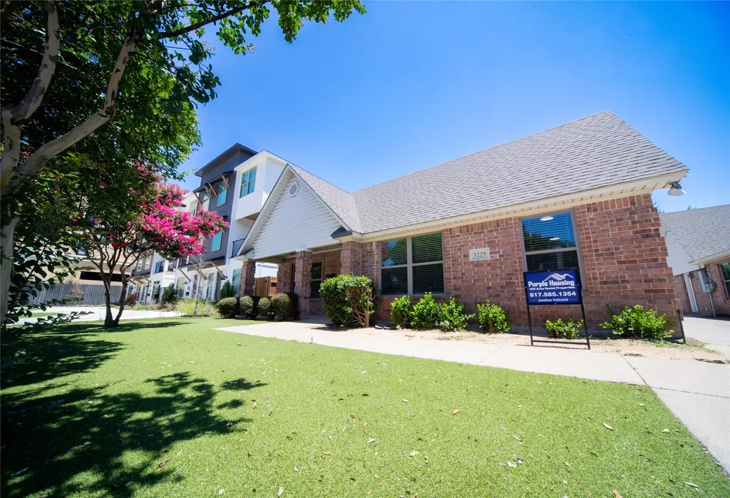 3233 S University Drive Fort Worth TX 76109