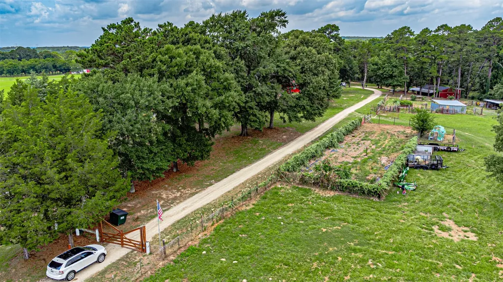 10927 Fm 1615 Athens TX 75752
