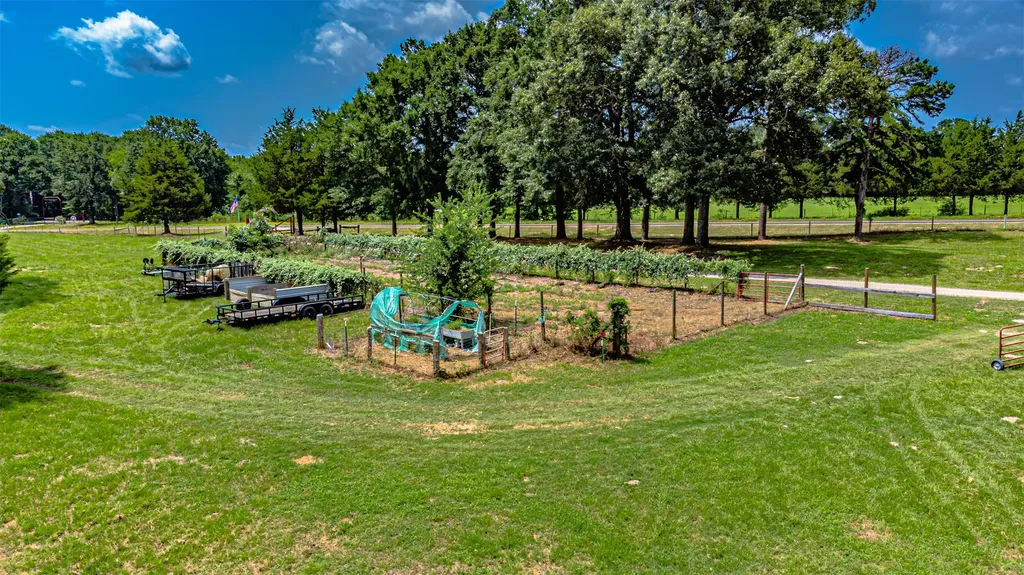 10927 Fm 1615 Athens TX 75752