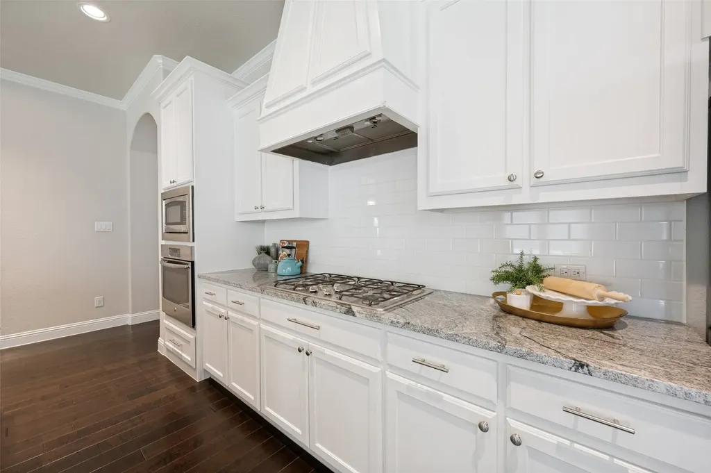 2708 Woodpoint Road Lewisville TX 75067