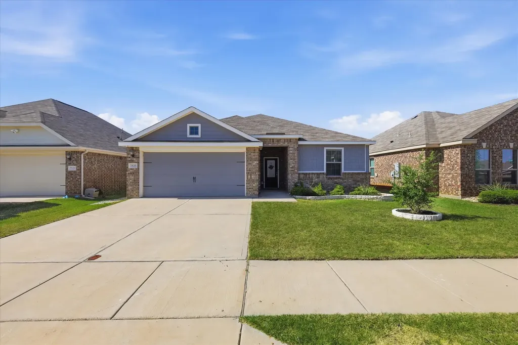 7533 Pleasant Oaks Street Fort Worth TX 76120