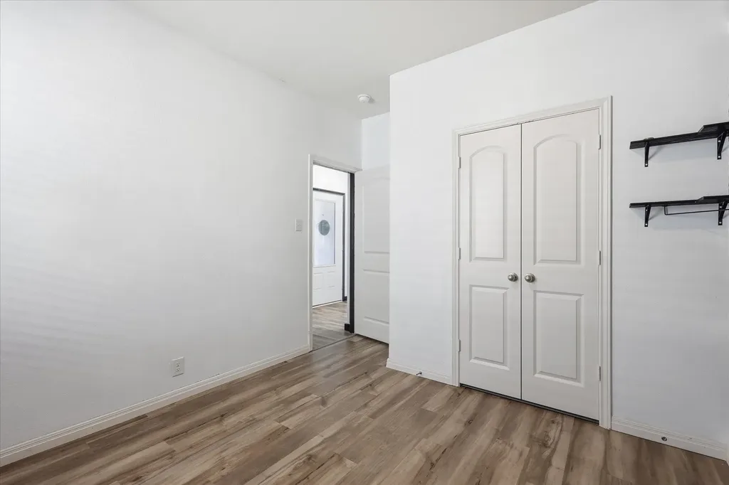 7533 Pleasant Oaks Street Fort Worth TX 76120