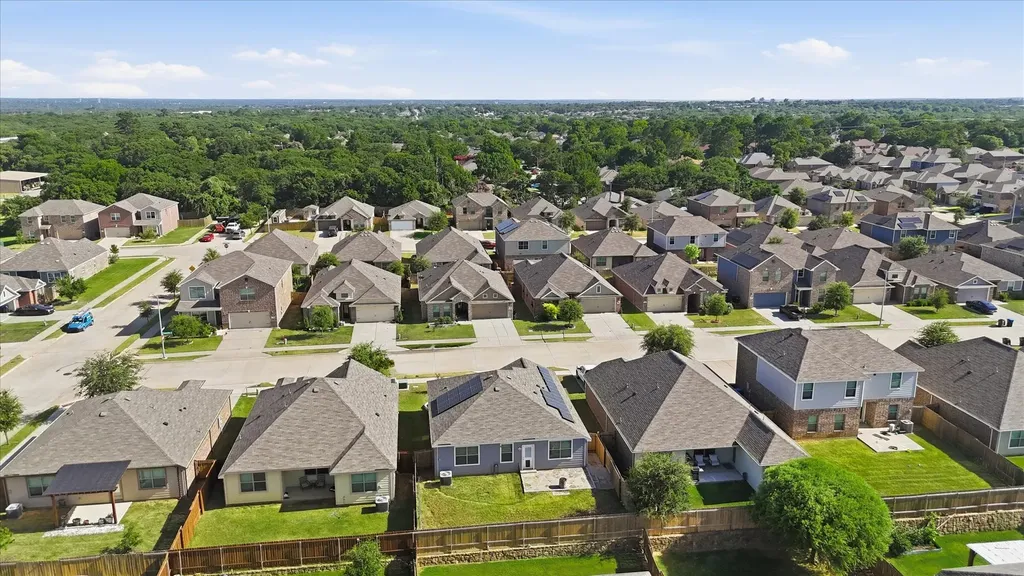 7533 Pleasant Oaks Street Fort Worth TX 76120