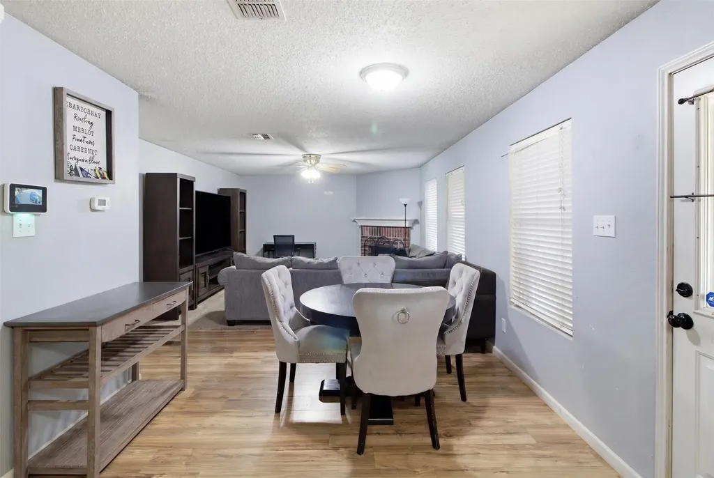 2955 Celian Drive Grand Prairie TX 75052