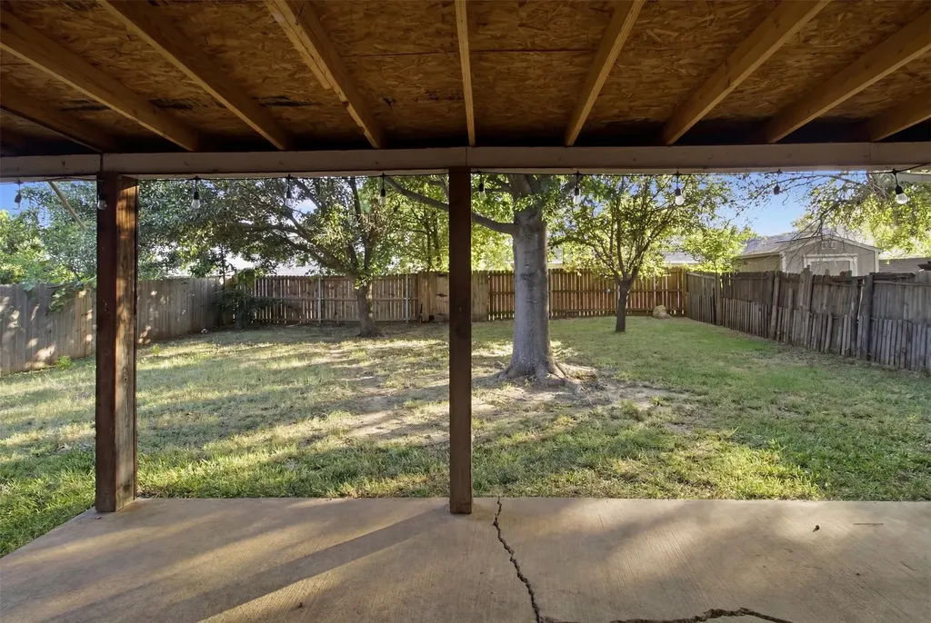2955 Celian Drive Grand Prairie TX 75052