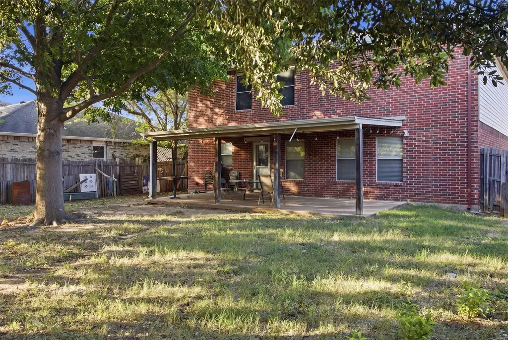 2955 Celian Drive Grand Prairie TX 75052