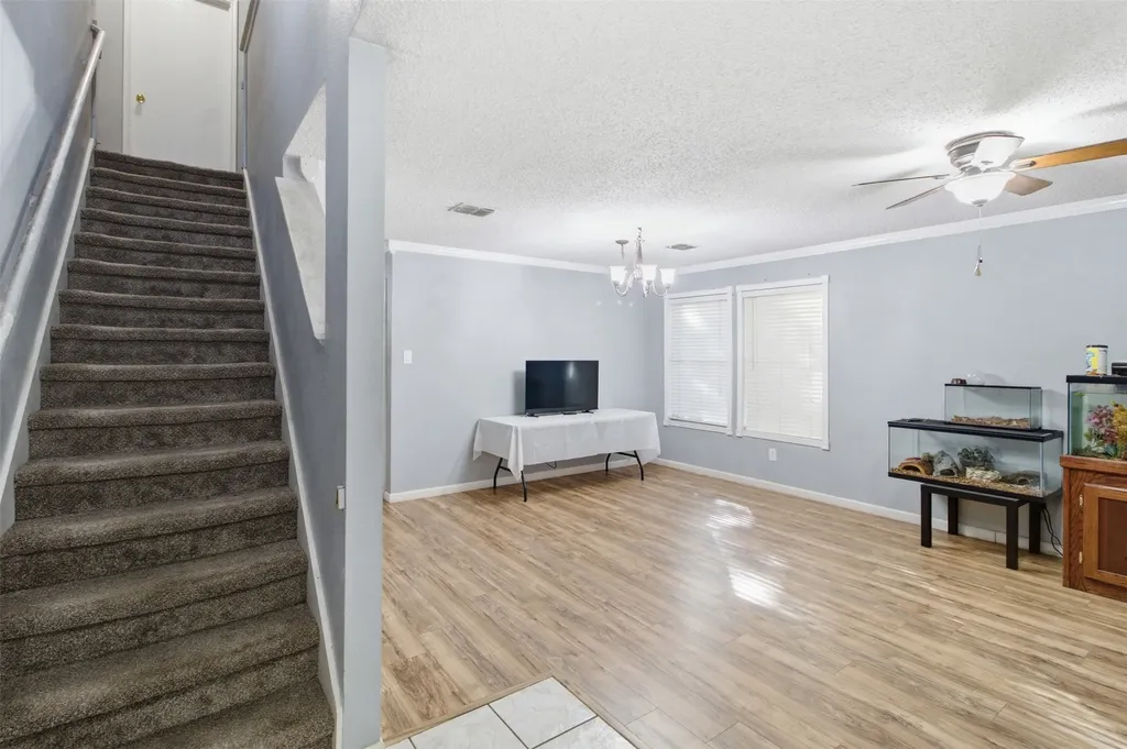 2955 Celian Drive Grand Prairie TX 75052