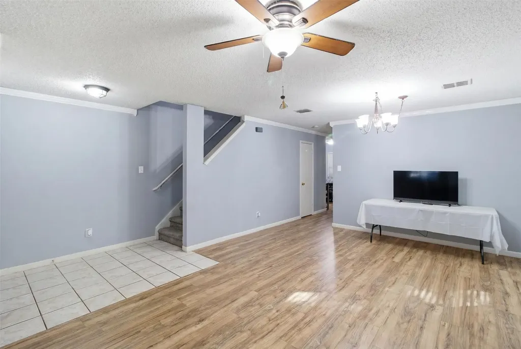 2955 Celian Drive Grand Prairie TX 75052