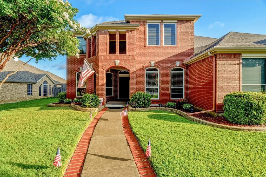 1007 Dover Heights Trail Mansfield TX 76063
