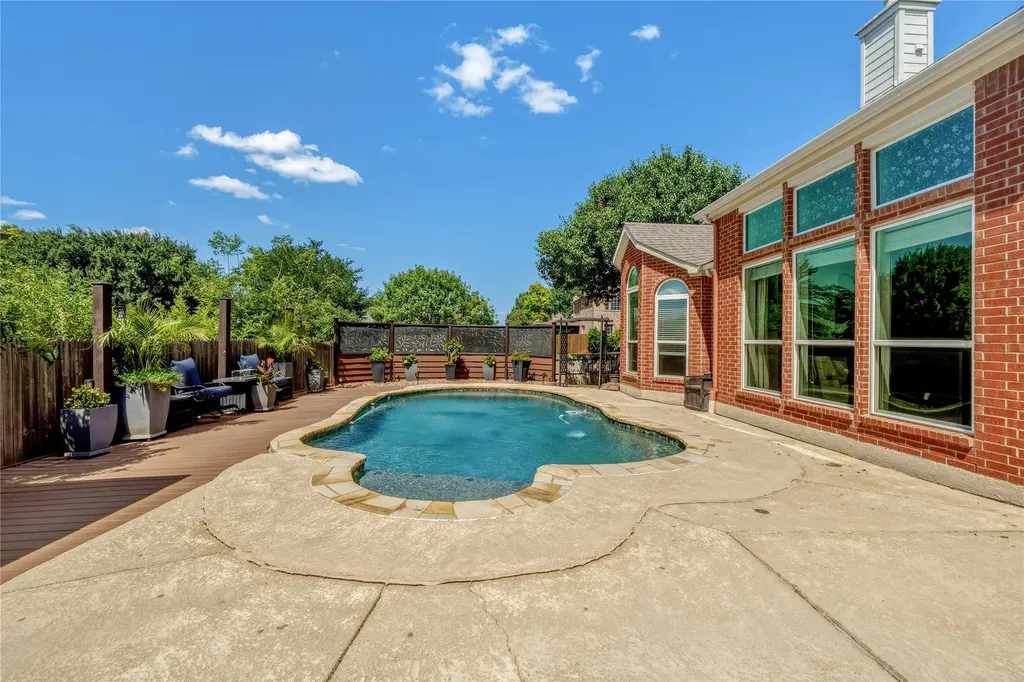 1007 Dover Heights Trail Mansfield TX 76063