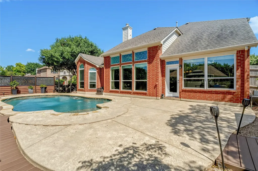 1007 Dover Heights Trail Mansfield TX 76063