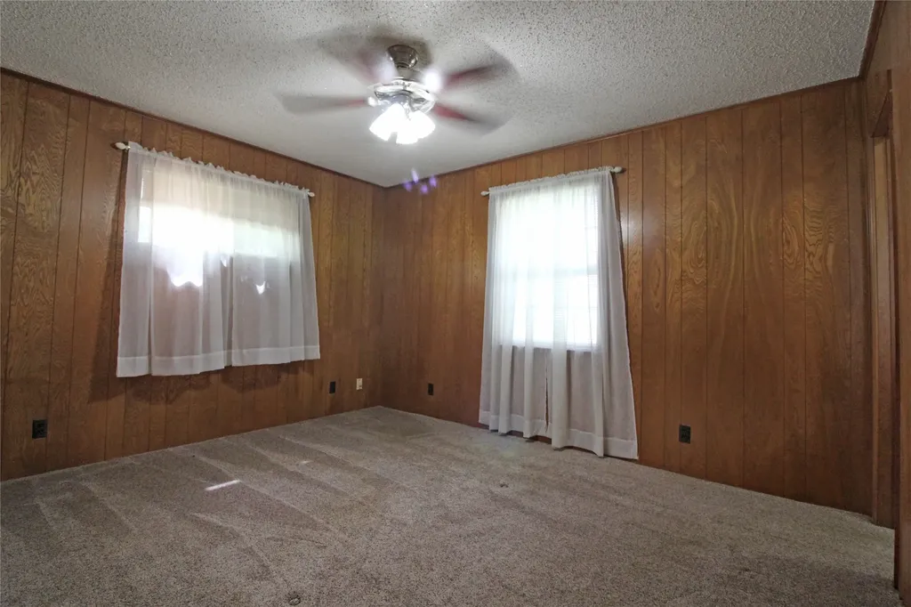 8769 S Fm 148 Scurry TX 75158