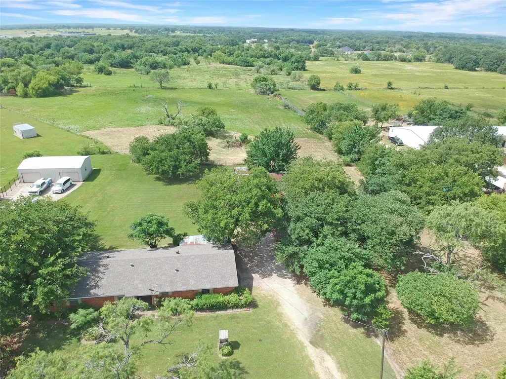 8769 S Fm 148 Scurry TX 75158