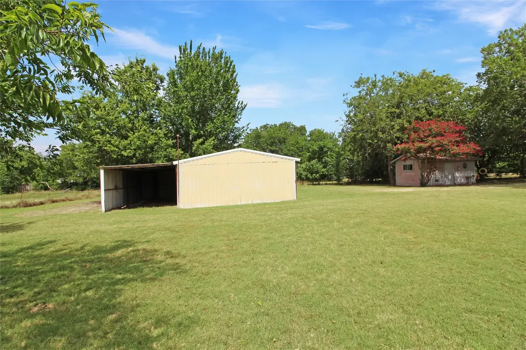 8769 S Fm 148 Scurry TX 75158