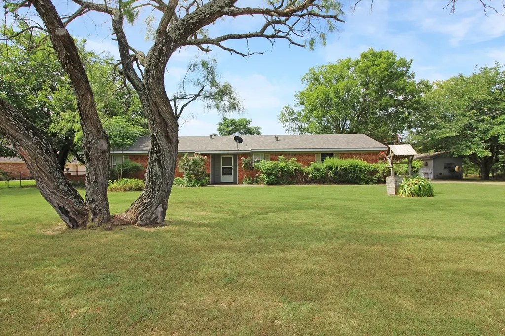 8769 S Fm 148 Scurry TX 75158