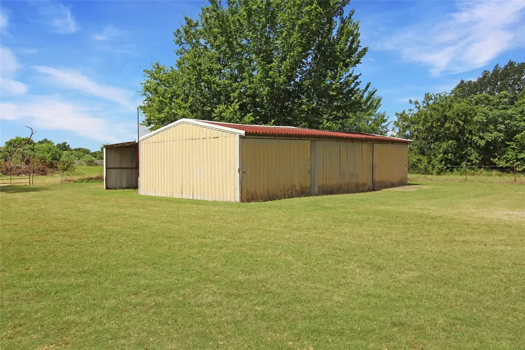 8769 S Fm 148 Scurry TX 75158
