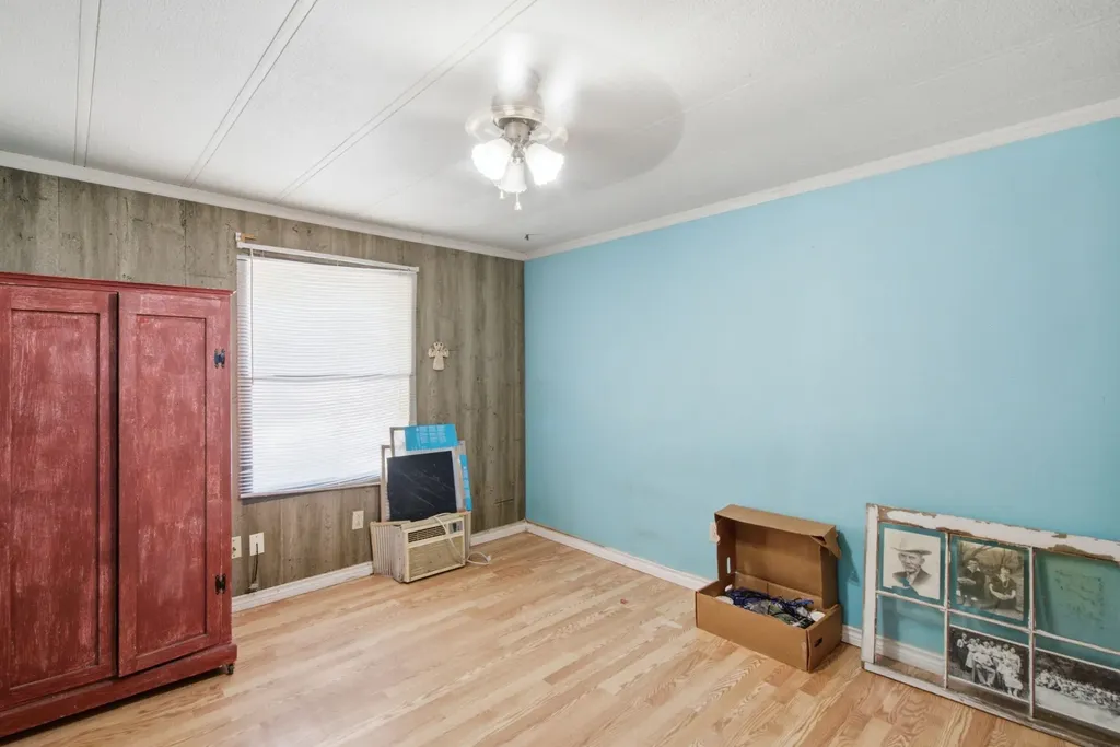 816 W Ayers Avenue De Leon TX 76444