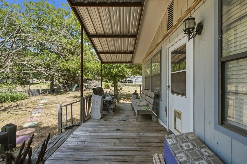 816 W Ayers Avenue De Leon TX 76444