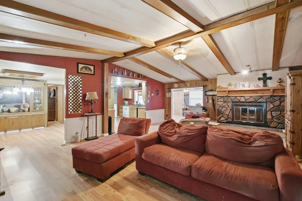 816 W Ayers Avenue De Leon TX 76444
