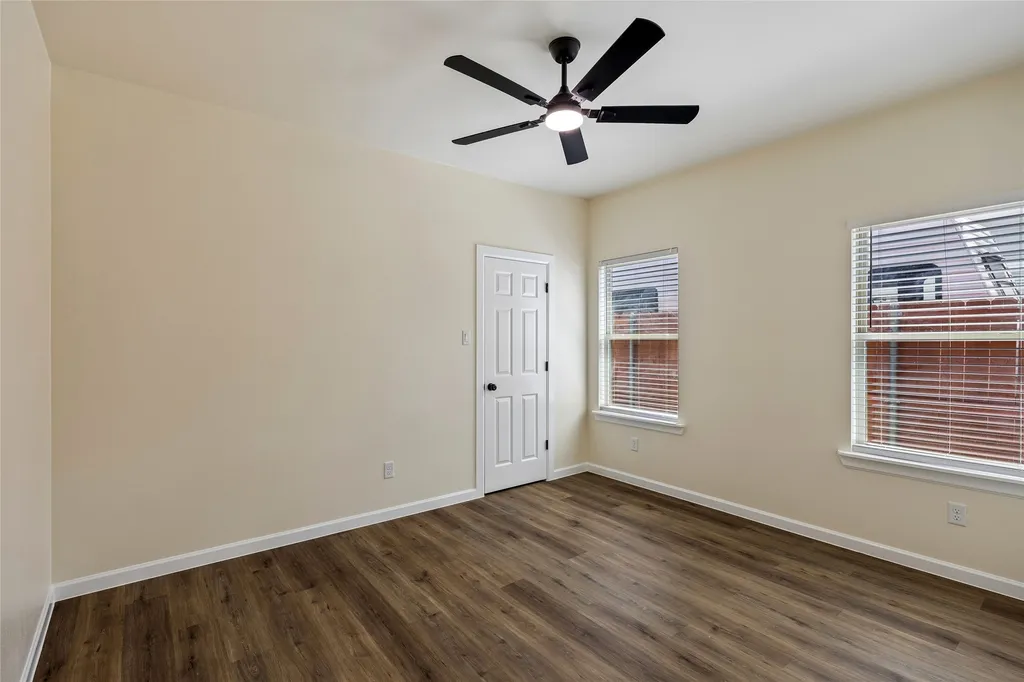 1404 E Cannon Street Fort Worth TX 76104