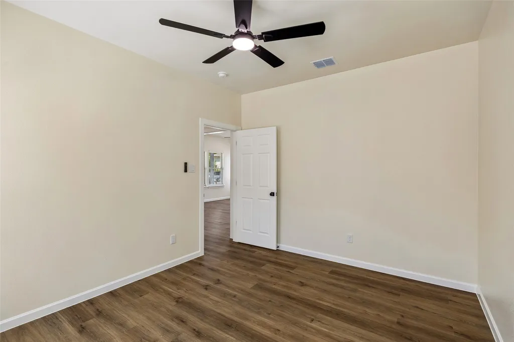 1404 E Cannon Street Fort Worth TX 76104