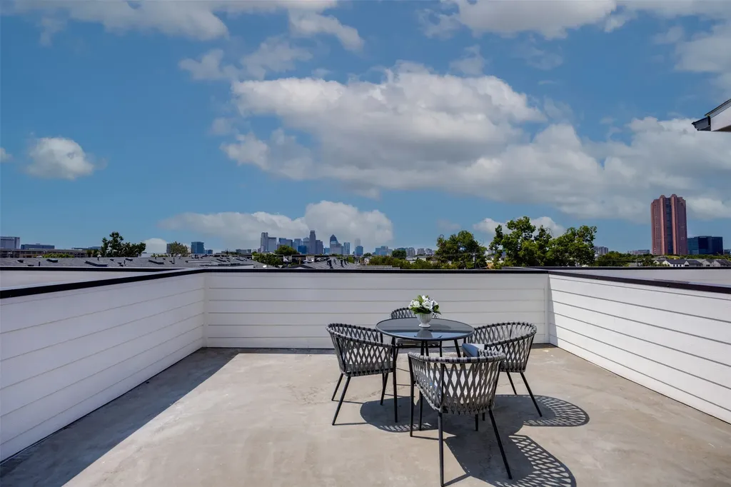 4517 Munger Avenue Dallas TX 75204
