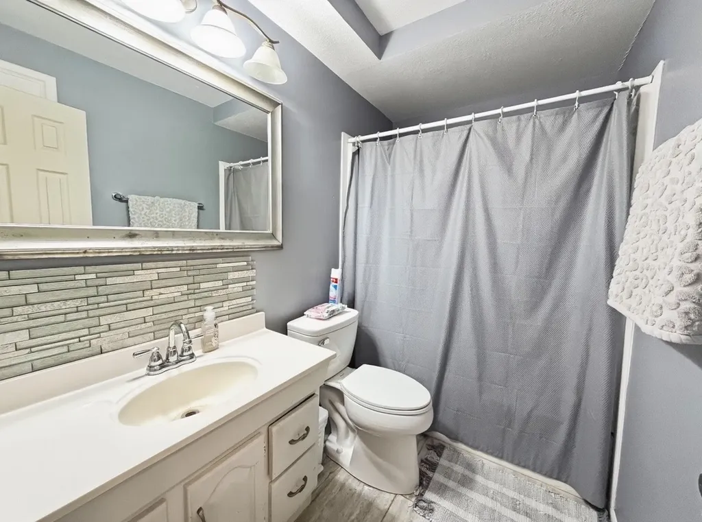 6676 Little Creek Drive Quinlan TX 75474