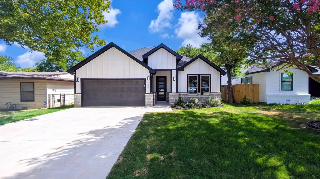 5624 Hiett Court Fort Worth TX 76112