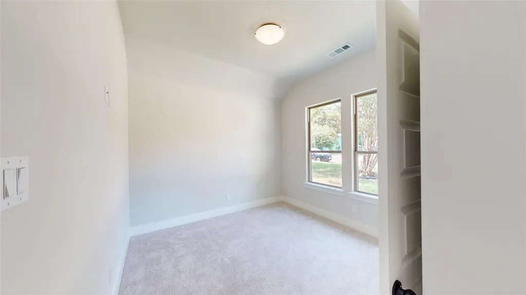 5624 Hiett Court Fort Worth TX 76112