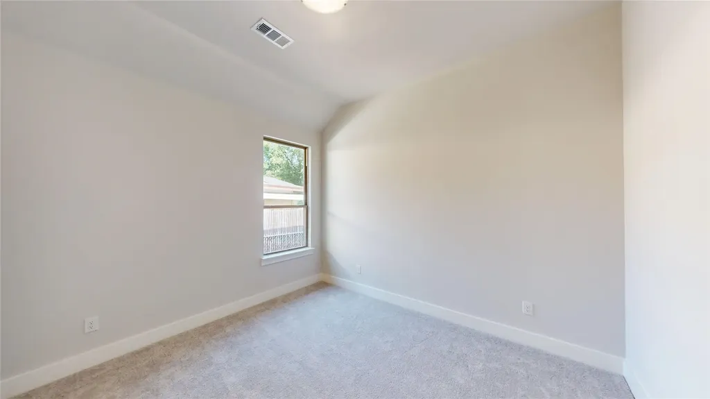 5624 Hiett Court Fort Worth TX 76112