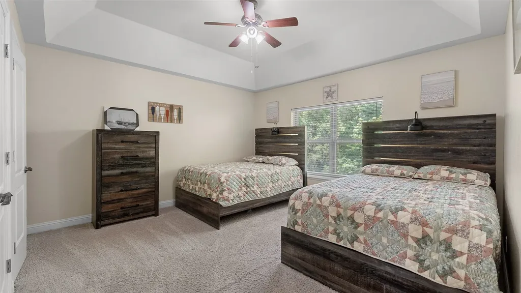1411 County Road 4120 Atlanta TX 75551