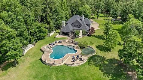 1411 County Road 4120 Atlanta TX 75551