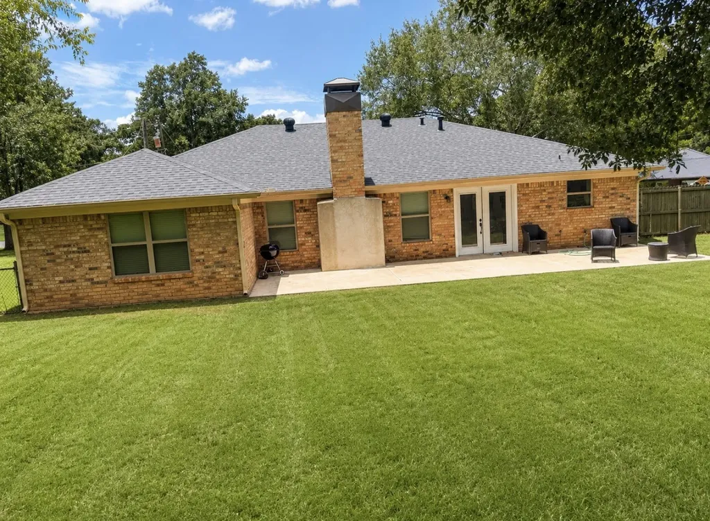 2600 Aspen Kilgore TX 75662