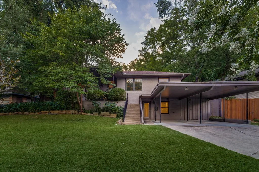 336 N Manus Drive Dallas TX 75224