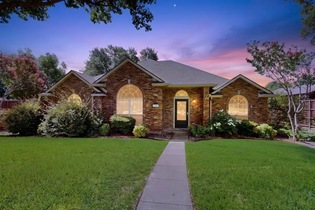 743 Pulitzer Lane Allen TX 75002