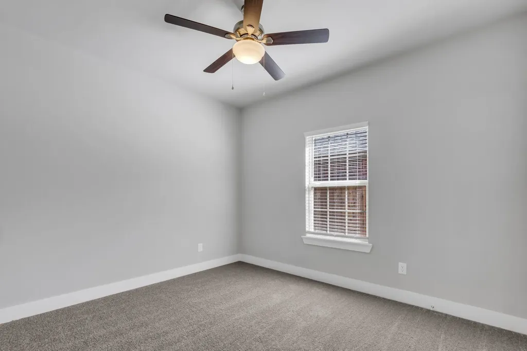 121 W Morton Street Denison TX 75021