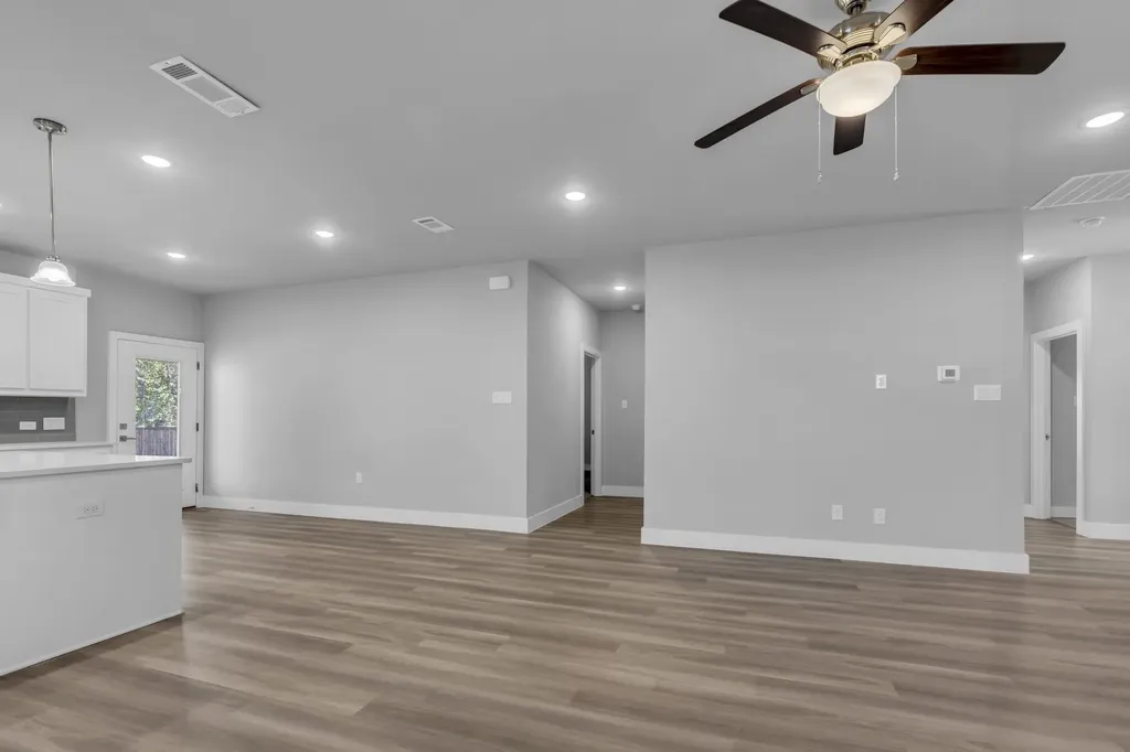 121 W Morton Street Denison TX 75021