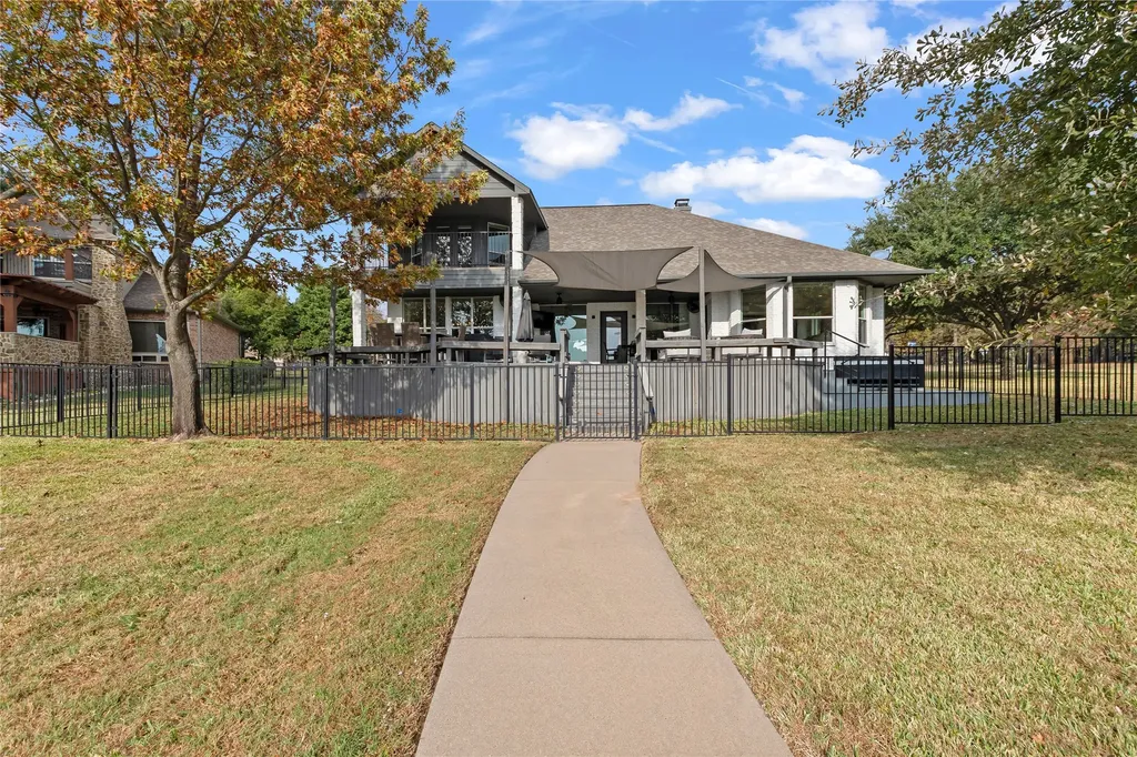 339 Autumn Wood Trail Gun Barrel City TX 75156