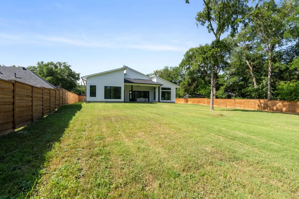 3115 Gibbs Williams Road Dallas TX 75233