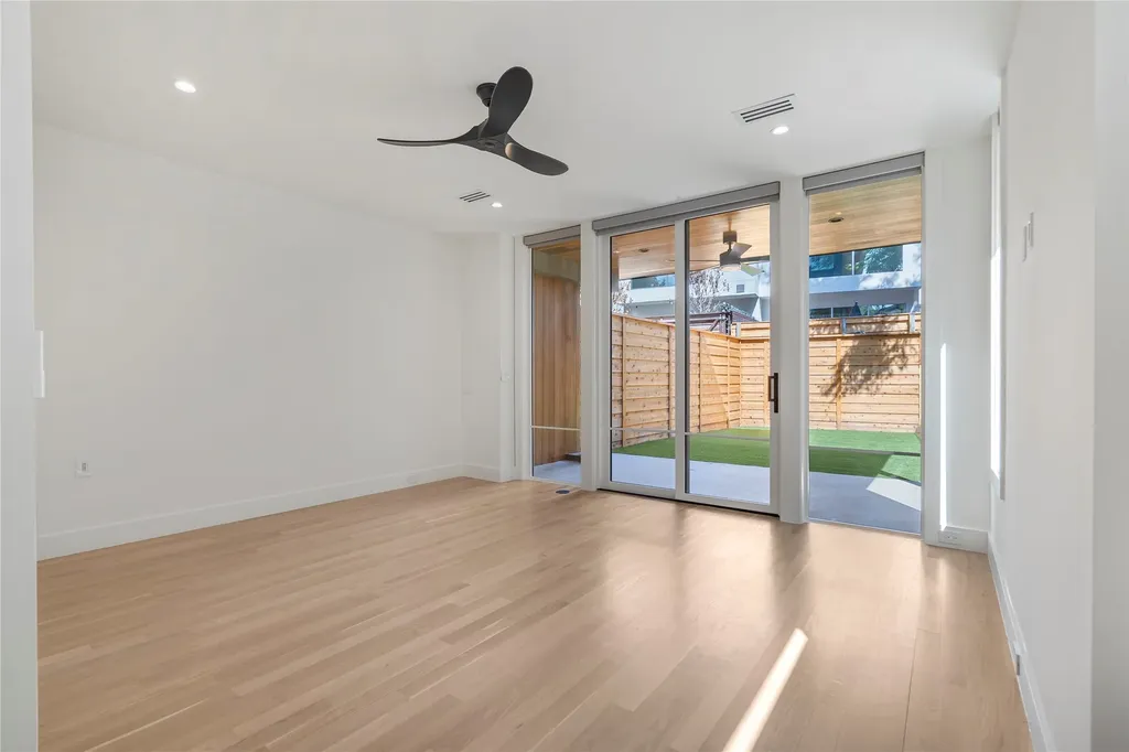 3619 Springbrook Dallas TX 75205